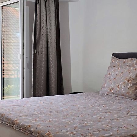 Babylone Apartment Orvin Екстериор снимка