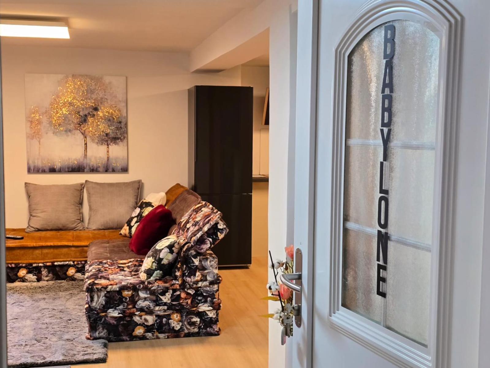 Babylone Apartment Orvin Екстериор снимка